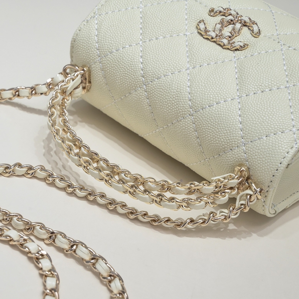 シャネルバッグ素材ディテール